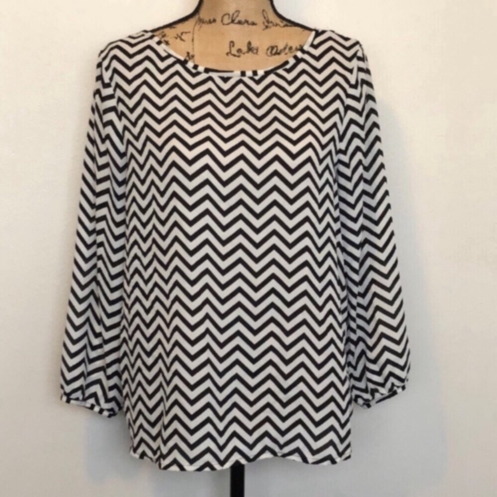 Haute Monde Black & White Chevron Blouse